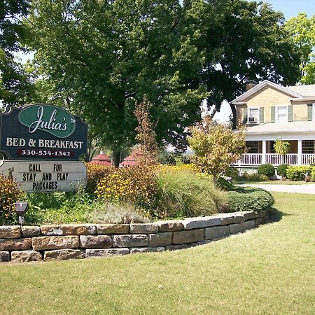 Julias Bed And Breakfast Hubbard Экстерьер фото