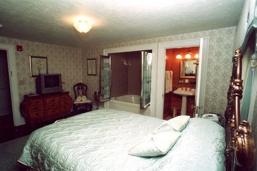 Julias Bed And Breakfast Hubbard Экстерьер фото