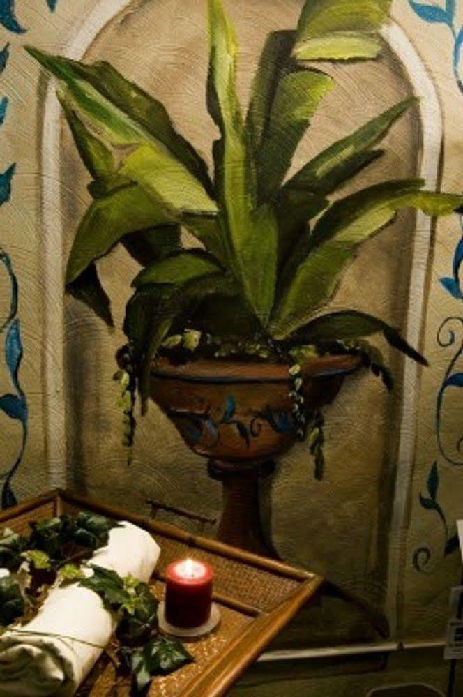 Julias Bed And Breakfast Hubbard Экстерьер фото